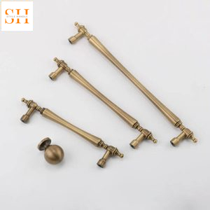Tay nắm tủ bằng đồng phong cách Italia OL1050