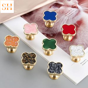 Núm tay nắm tủ cỏ bốn lá decor nhiều màu WH6728