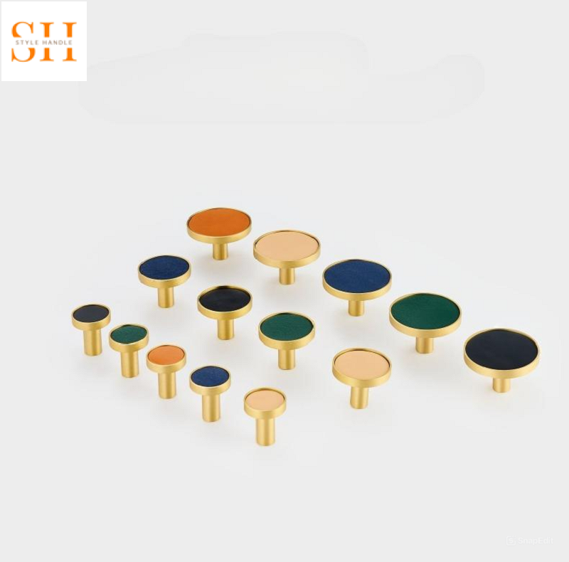 Núm tủ bọc da bò chân đế đồng cao cấp SH.L052 a