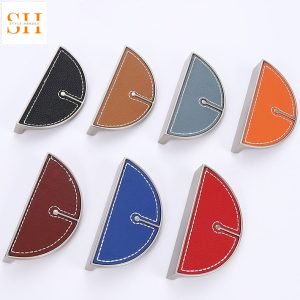 Tay nắm tủ bán nguyệt phủ da sang trọng FEY6703