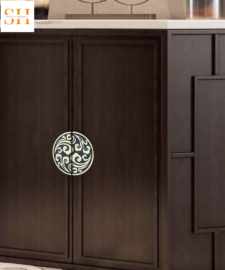 Tay nắm tủ bán nguyệt vân mây cổ điển FD8363 12 Tay nắm tủ bán nguyệt hoa văn cổ điển FD8363