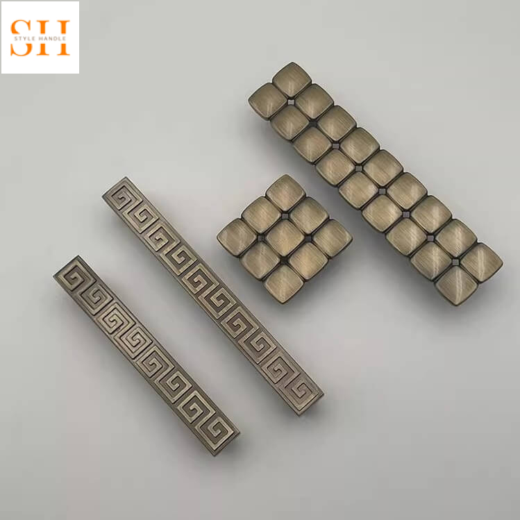 Tay nắm tủ hợp kim nghệ thuật Á Đông FUL5728 3 Tay nắm tủ hợp kim kẽm nghệ thuật FUL5728