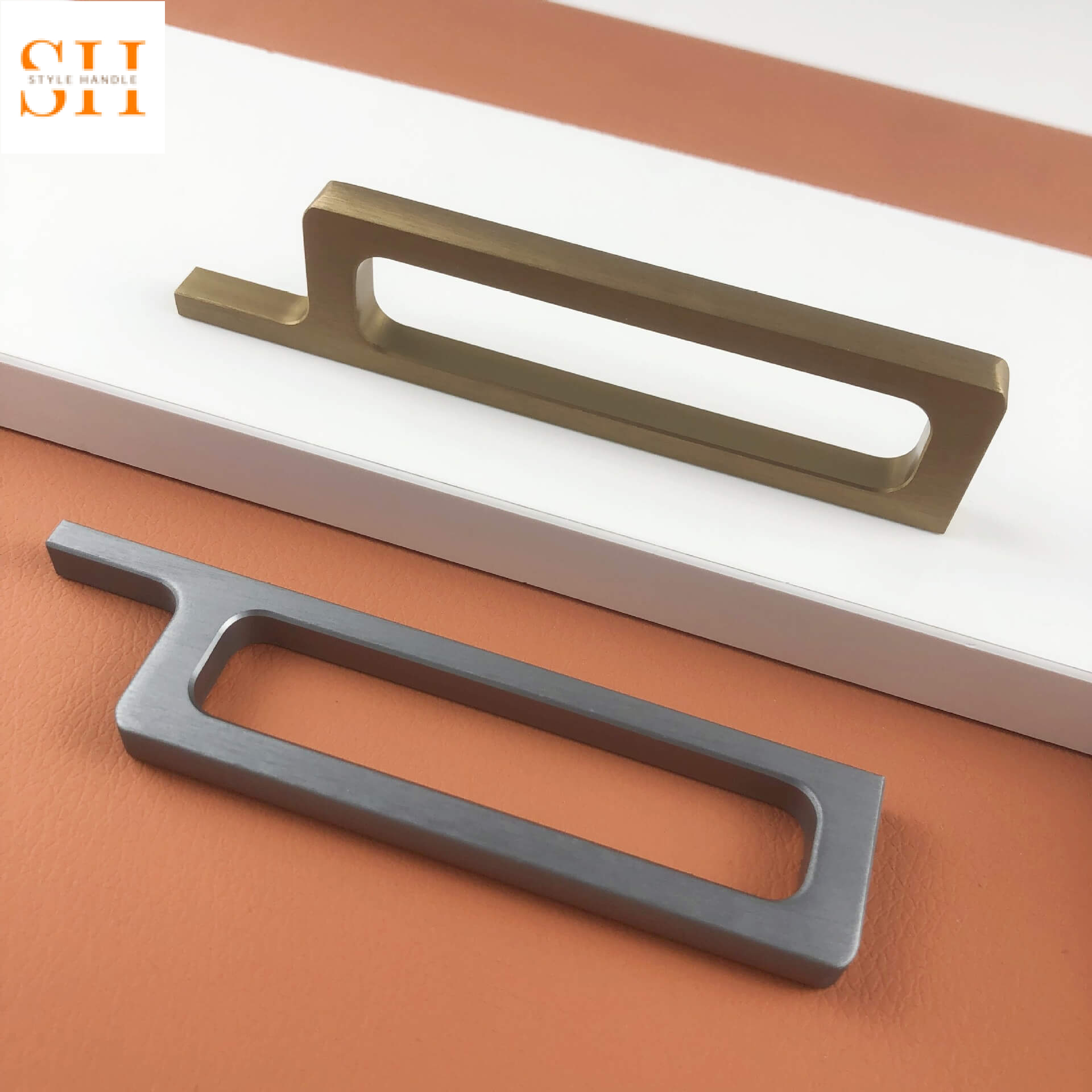 Tay nắm tủ hợp kim nhôm nguyên khối tối giản S8098 1 Tay nắm tủ hợp kim nhôm nguyên khối tối giản S8098 4