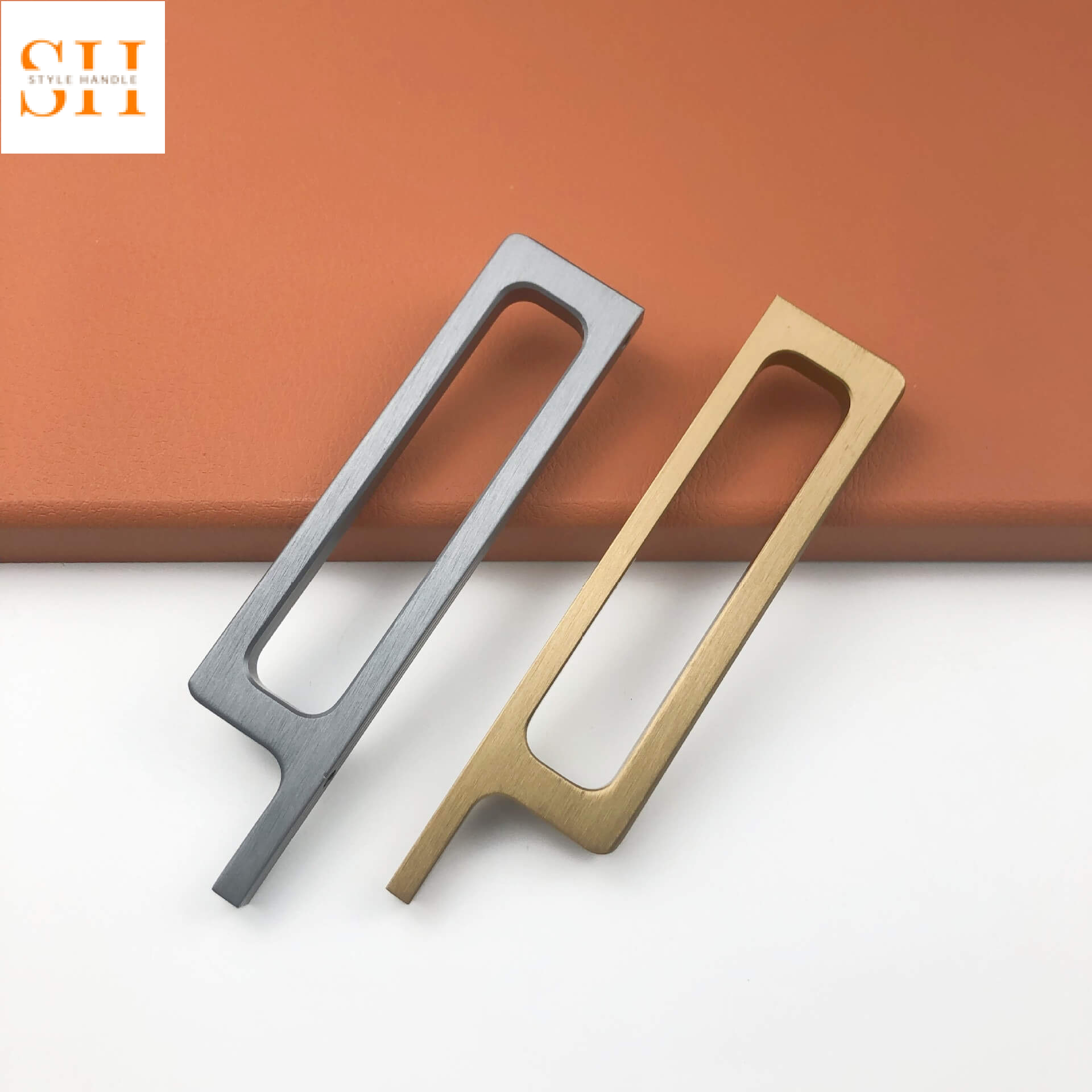Tay nắm tủ hợp kim nhôm nguyên khối tối giản S8098 4 Tay nắm tủ hợp kim nhôm nguyên khối tối giản S8098 7