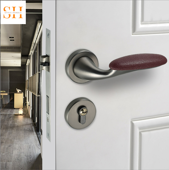 Khóa cửa phòng khách tay gạt bằng da 72F98
