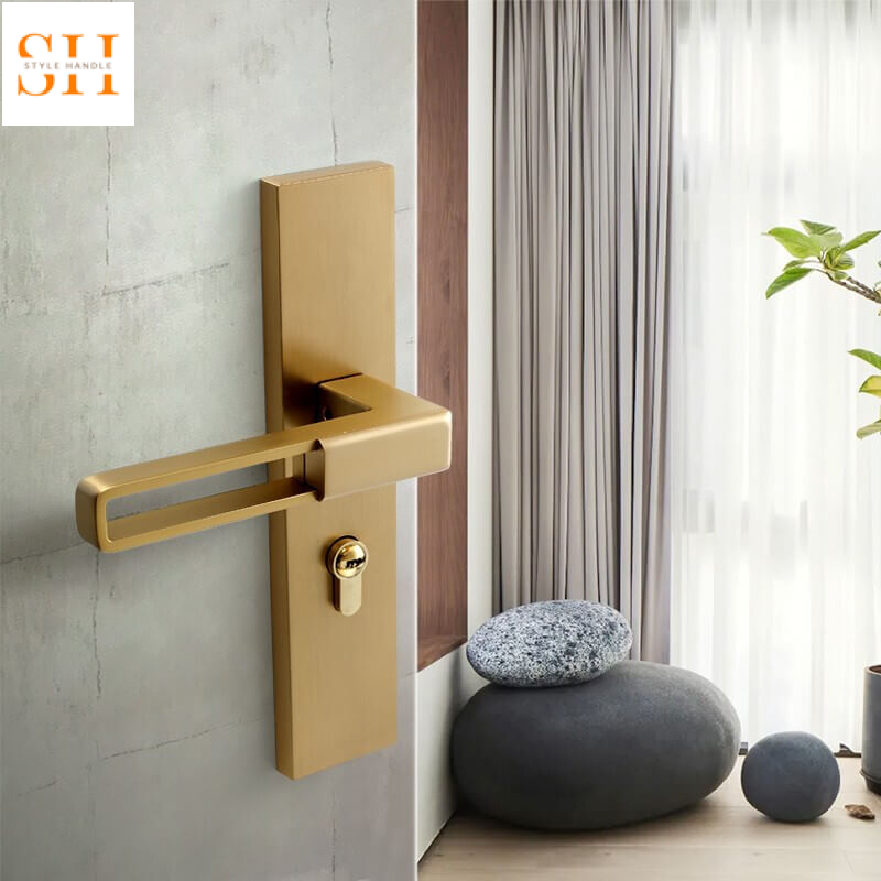 Khoá cửa phòng khách bằng kẽm phong cách hiện đại CY2998