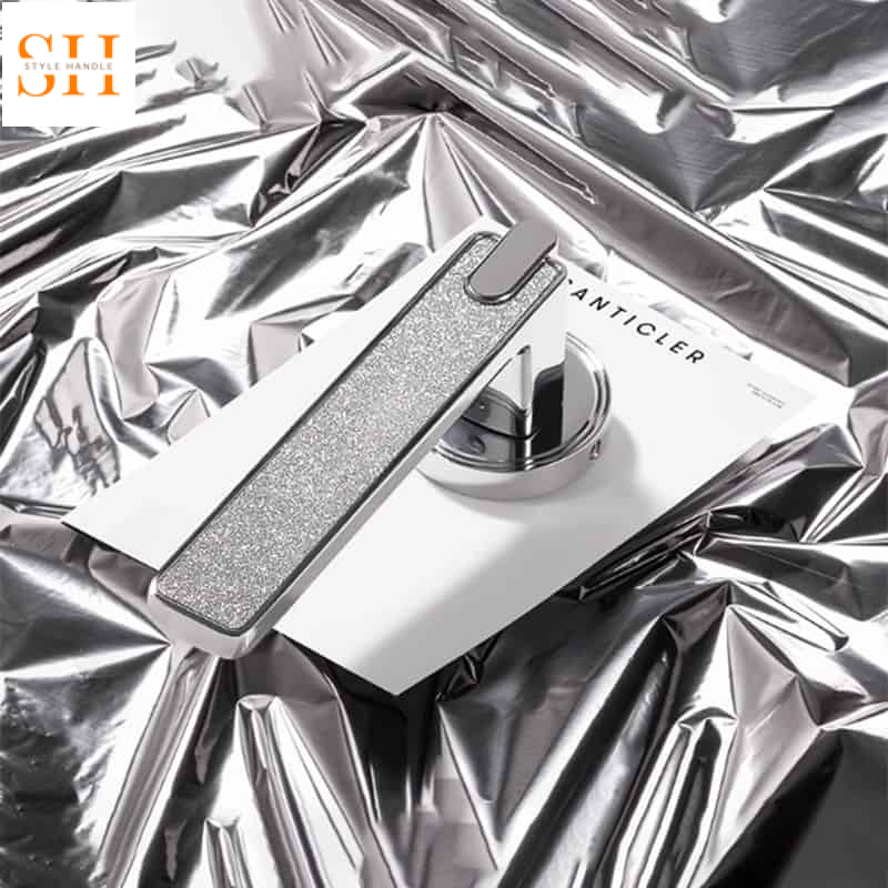 Khóa cửa tay gạt hợp kim màu bạc cao cấp SD7440 1 Khóa cửa tay gạt hợp kim màu bạc cao cấp SD7440 7