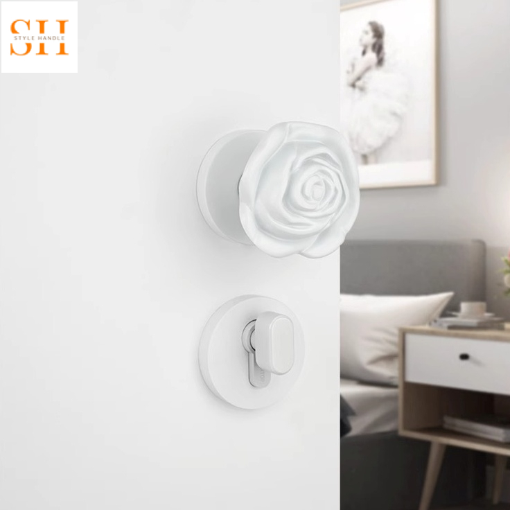 Khóa cửa tay nắm tròn hoa hồng trắng bằng đồng BTO2489 5 Khóa cửa tay nắm tròn hoa hồng trắng bằng đồng BTO2489 12