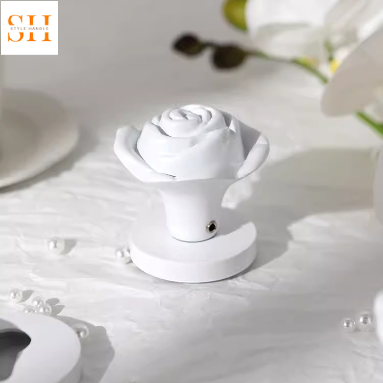 Khóa cửa tay nắm tròn hoa hồng trắng bằng đồng BTO2489 4 Khóa cửa tay nắm tròn hoa hồng trắng bằng đồng BTO2489 11