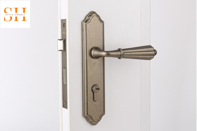 Khóa cửa phòng ngủ đồng thau cổ điển YBLI001 1 Khóa cửa phòng ngủ đồng thau cổ điển YBLI001