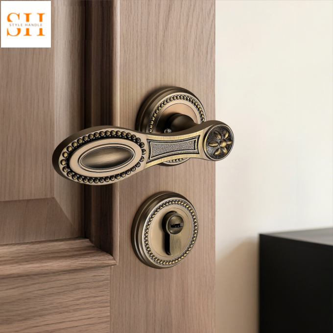 Khóa cửa phòng ngủ hợp kim kẽm cổ điển YJ72F35